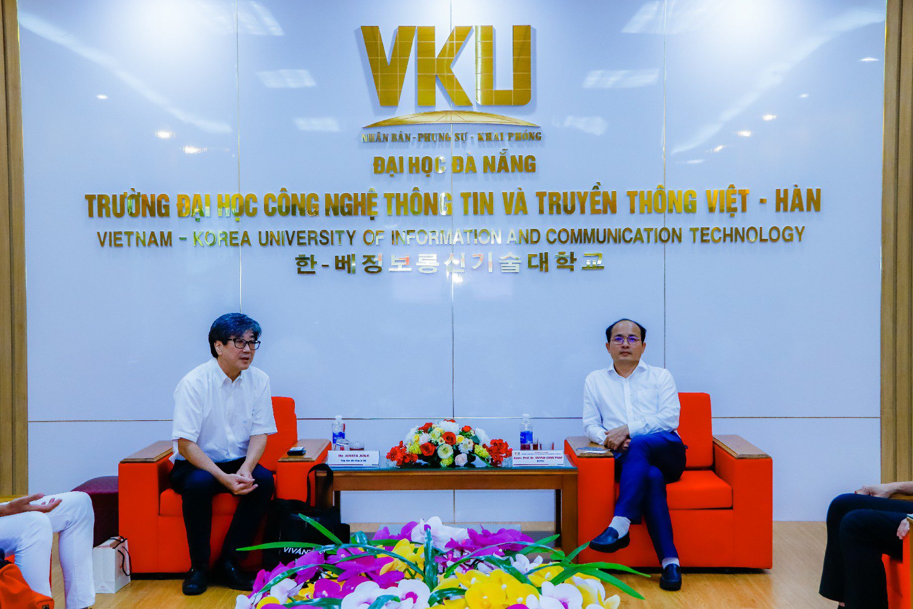 SRA•NAL同行に、ベトナム韓国情報通信大学(VKU)へのご訪問及び協力に関するミーティングの実施